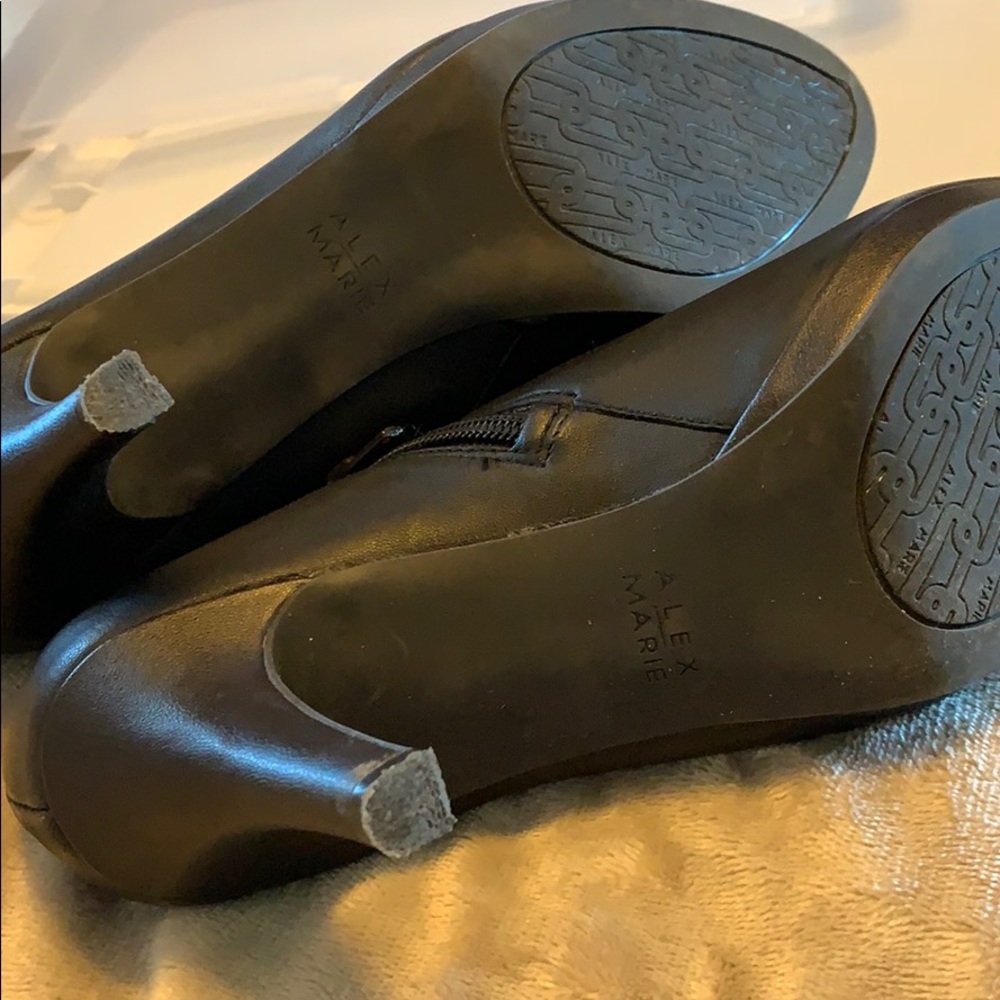 Booties - Picture 3 of 4